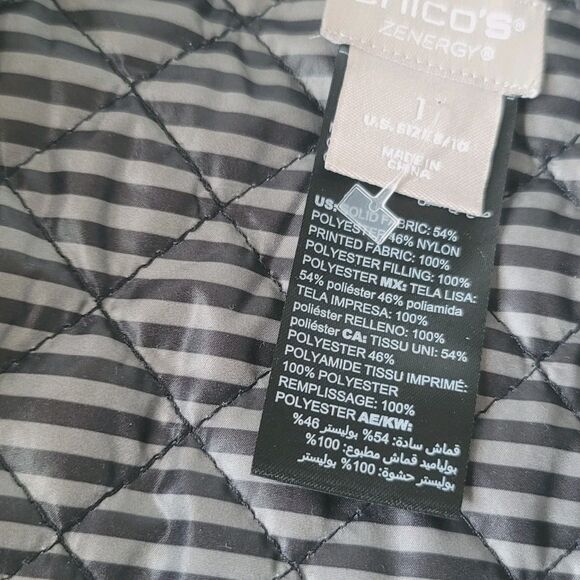 NWT Chicos Zenergy Reversible Striped Quilted Puffer Vest Womens Size 1 M Gray - Picture 8 of 16